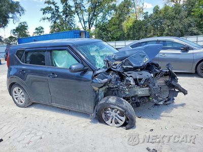 Czwarte zdjęcie samochodu z boku: 2020 KIA SOUL LX VIN:KNDJ23AU9L7100367 - miniatura