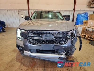 Piąte zdjęcie samochodu w środku: 2025 FORD RANGER XLT VIN:1FTER4HH1SLE63618 - miniatura