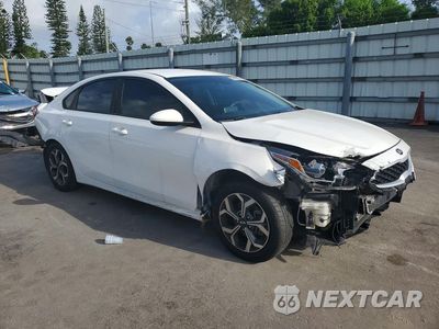 Czwarte zdjęcie samochodu z boku: 2020 KIA FORTE LXS VIN:3KPF24AD1LE202483 - miniatura