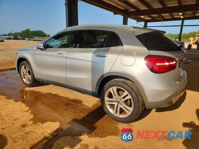 Drugie zdjęcie samochodu z przodu: 2019 MERCEDES-BENZ GLA 250 VIN:WDCTG4EBXKJ553210 - miniatura