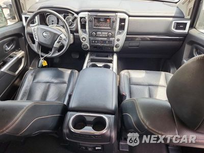 Zdjęcie 8 z 12 samochodu: 2019 NISSAN TITAN SV VIN:1N6AA1E58KN509803 - miniatura