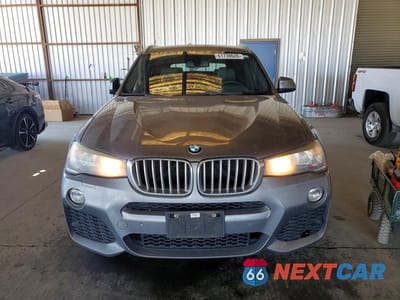 Piąte zdjęcie samochodu w środku: 2016 BMW X3 SDRIVE28I VIN:5UXWZ7C59G0R32030 - miniatura