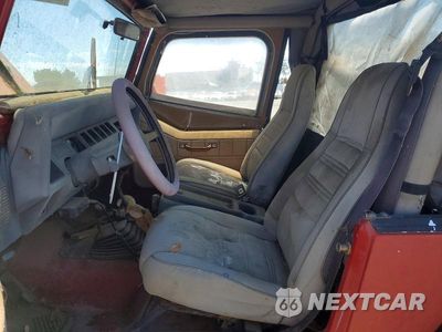 Zdjęcie 7 z 12 samochodu: 1988 JEEP WRANGLER S VIN:2BCHV81S5JB544465 - miniatura