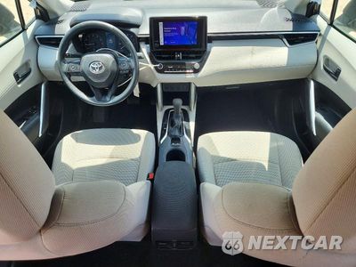 Zdjęcie 8 z 14 samochodu: 2024 TOYOTA COROLLA CROSS L VIN:7MUAAAAG6RV077474 - miniatura