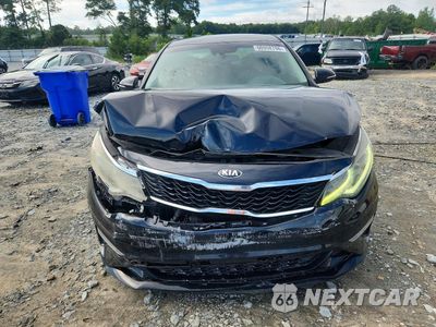 Piąte zdjęcie samochodu w środku: 2019 KIA OPTIMA LX VIN:5XXGT4L35KG373670 - miniatura