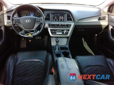 Zdjęcie 8 z 12 samochodu: 2017 HYUNDAI SONATA SPORT VIN:5NPE34AF1HH564861 - miniatura