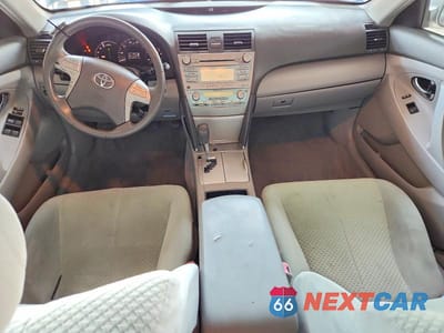 Zdjęcie 8 z 12 samochodu: 2007 TOYOTA CAMRY HYBRID VIN:JTNBB46K773033696 - miniatura