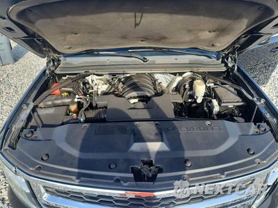Zdjęcie 11 z 12 samochodu: 2016 CHEVROLET SUBURBAN K1500 LT VIN:1GNSKHKC8GR330491 - miniatura