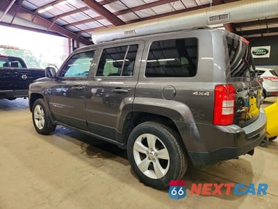 Drugie zdjęcie samochodu z przodu: 2015 JEEP PATRIOT LATITUDE VIN:1C4NJRFB3FD425813 - miniatura