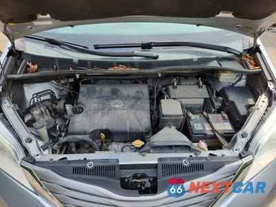 Zdjęcie 12 z 14 samochodu: 2014 TOYOTA SIENNA XLE 7-PASSENGER VIN:5TDDK3DC3ES073692 - miniatura
