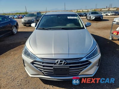Piąte zdjęcie samochodu w środku: 2020 HYUNDAI ELANTRA SE VIN:5NPD74LF7LH498158 - miniatura
