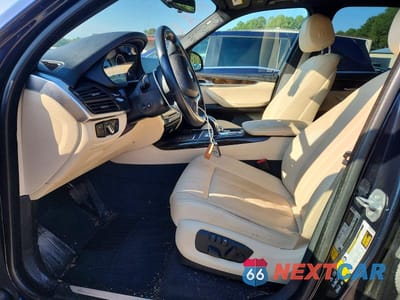 Zdjęcie 7 z 14 samochodu: 2018 BMW X5 XDRIVE35I VIN:5UXKR0C51J0Y05723 - miniatura