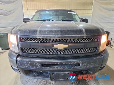 Piąte zdjęcie samochodu w środku: 2010 CHEVROLET SILVERADO K1500 LTZ VIN:1GCSKTE39AZ155425 - miniatura