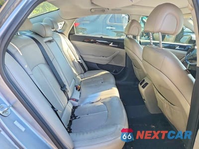 Zdjęcie 10 z 12 samochodu: 2016 HYUNDAI SONATA HYBRID LIMITED VIN:KMHE34L17GA008752 - miniatura