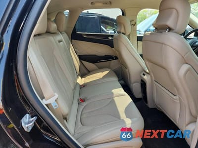Zdjęcie 11 z 13 samochodu: 2017 LINCOLN MKC RESERVE VIN:5LMTJ3DH7HUL36401 - miniatura