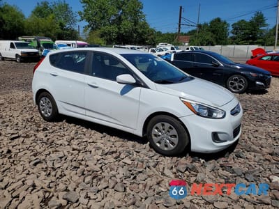 Czwarte zdjęcie samochodu z boku: 2017 HYUNDAI ACCENT SE VIN:KMHCT5AE3HU363209 - miniatura