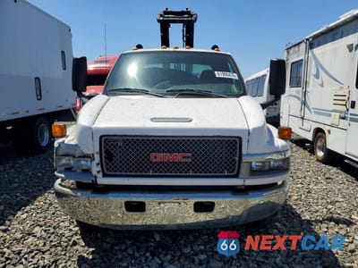 Piąte zdjęcie samochodu w środku: 2006 GMC C5500 C5C0 - BOX TRUCK VIN:1GDE5C1286F401032 - miniatura