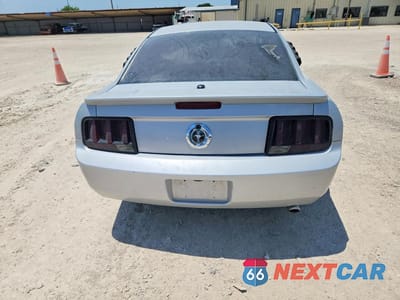 Zdjęcie 6 z 12 samochodu: 2007 FORD MUSTANG VIN:1ZVFT80NX75264445 - miniatura