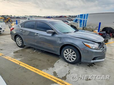 Czwarte zdjęcie samochodu z boku: 2016 NISSAN ALTIMA 2.5 S VIN:1N4AL3AP1GN360129 - miniatura