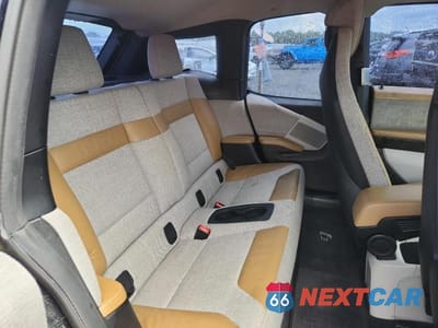 Zdjęcie 10 z 12 samochodu: 2015 BMW I3 BEV VIN:WBY1Z2C5XFV286396 - miniatura