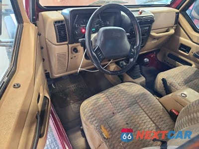 Zdjęcie 8 z 12 samochodu: 1999 JEEP WRANGLER / TJ SPORT VIN:1J4FY19S1XP431293 - miniatura