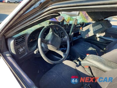Zdjęcie 9 z 11 samochodu: 2003 GMC SONOMA VIN:1GTDT19X038217701 - miniatura