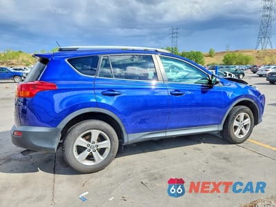 Trzecie zdjęcie samochodu z tyłu: 2015 TOYOTA RAV4 XLE VIN:2T3RFREV1FW378069 - miniatura