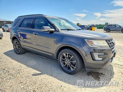 Czwarte zdjęcie samochodu z boku: 2017 FORD EXPLORER XLT VIN:1FM5K8D80HGA69218 - miniatura