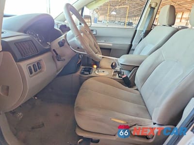 Zdjęcie 7 z 13 samochodu: 2011 MITSUBISHI ENDEAVOR LS VIN:4A4JM2ASXBE016225 - miniatura