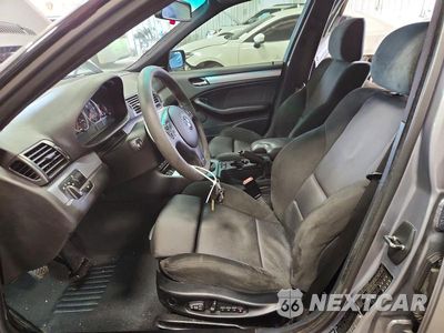 Zdjęcie 7 z 12 samochodu: 2004 BMW 330 I VIN:WBAEV53424KM05268 - miniatura