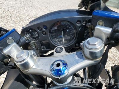 Zdjęcie 7 z 9 samochodu: 1997 HONDA CBR1100 XX VIN:JH2SC3508VM002578 - miniatura