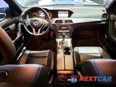 Zdjęcie 8 z 12 samochodu: 2013 MERCEDES-BENZ C 250 VIN:WDDGF4HB1DR272980 - miniatura