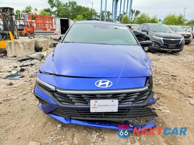 Piąte zdjęcie samochodu w środku: 2025 HYUNDAI ELANTRA SEL SPORT VIN:KMHLM4DG2SU989832 - miniatura