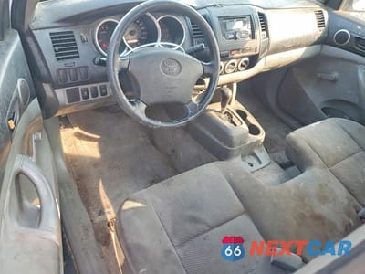 Zdjęcie 8 z 12 samochodu: 2010 TOYOTA TACOMA BASE VIN:5TENX4CN2AZ679609 - miniatura