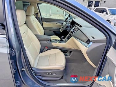 Zdjęcie 7 z 15 samochodu: 2020 CADILLAC XT5 PREMIUM LUXURY VIN:1GYKNDRS7LZ196339 - miniatura
