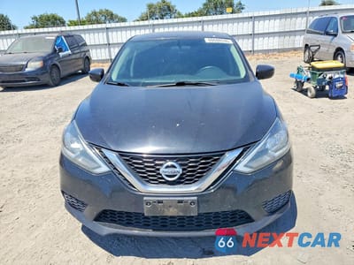 Piąte zdjęcie samochodu w środku: 2016 NISSAN SENTRA SV VIN:3N1AB7AP0GL660221 - miniatura