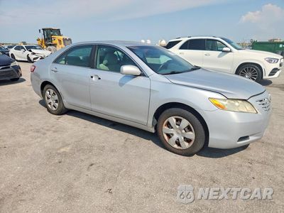 Czwarte zdjęcie samochodu z boku: 2007 TOYOTA CAMRY LE VIN:4T1BE46K37U144621 - miniatura