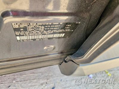 Zdjęcie 13 z 13 samochodu: 2018 TOYOTA RAV4 XLE VIN:2T3WFREV0JW523226 - miniatura