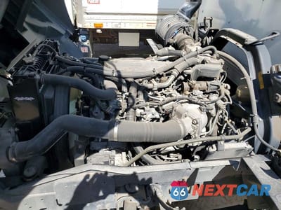 Zdjęcie 12 z 13 samochodu: 2019 CHEVROLET 6500XD BOX TRUCK VIN:54DKFS165KSG00010 - miniatura