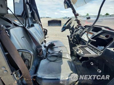 Piąte zdjęcie samochodu w środku: 2016 HONDA SXS1000 M5 VIN:1HFVE0427G4000475 - miniatura