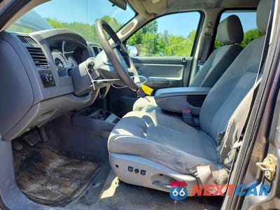 Zdjęcie 7 z 13 samochodu: 2006 DODGE DAKOTA QUAD SLT VIN:1D7HE48N86S512989 - miniatura
