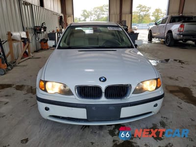 Piąte zdjęcie samochodu w środku: 2005 BMW 325 I VIN:WBAET37465NJ90059 - miniatura