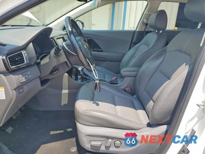 Zdjęcie 7 z 13 samochodu: 2019 KIA NIRO EX VIN:KNDCC3LCXK5317950 - miniatura