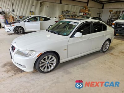 2011 BMW 328 I SULEV WBAPH5G56BNM74799 - główne zdjęcie licytacji z USA - miniatura
