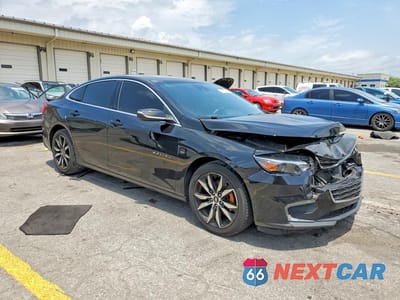 Czwarte zdjęcie samochodu z boku: 2017 CHEVROLET MALIBU LT VIN:1G1ZE5ST1HF292983 - miniatura