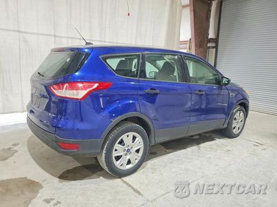 Trzecie zdjęcie samochodu z tyłu: 2013 FORD ESCAPE S VIN:1FMCU0F74DUA20302 - miniatura