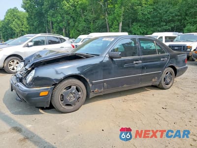 1999 MERCEDES-BENZ E 430 WDBJF70H2XA890294 - główne zdjęcie licytacji z USA - miniatura