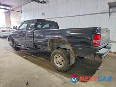 Drugie zdjęcie samochodu z przodu: 2001 DODGE RAM 2500 VIN:1B7KF23671J536748 - miniatura