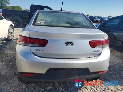 Zdjęcie 6 z 12 samochodu: 2010 KIA FORTE EX VIN:KNAFU6A24A5302264 - miniatura
