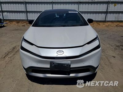 Piąte zdjęcie samochodu w środku: 2024 TOYOTA PRIUS LIMITED VIN:JTDACAAU1R3021874 - miniatura
